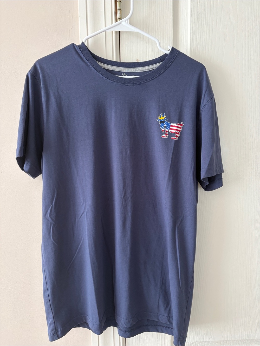 GOAT USA men’s t-shirt